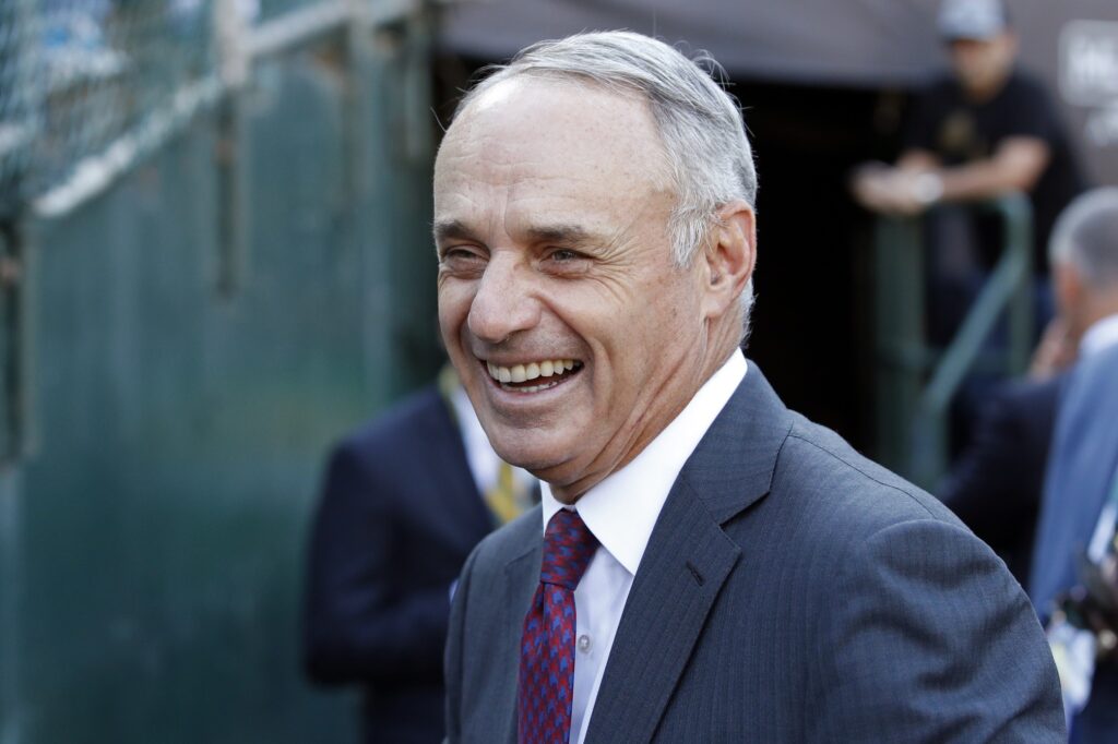 MLB commissioner Rob Manfred should resign