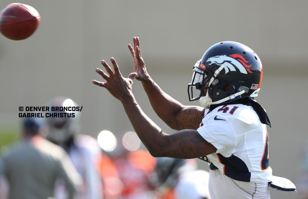 Here’s why De’Vante Bausby could be the answer to the Broncos’ question at No. 3 cornerback