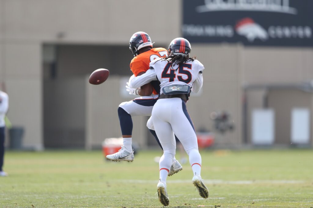Training Camp Takes: Offense makes late push after Alexander Johnson and the defense dominate