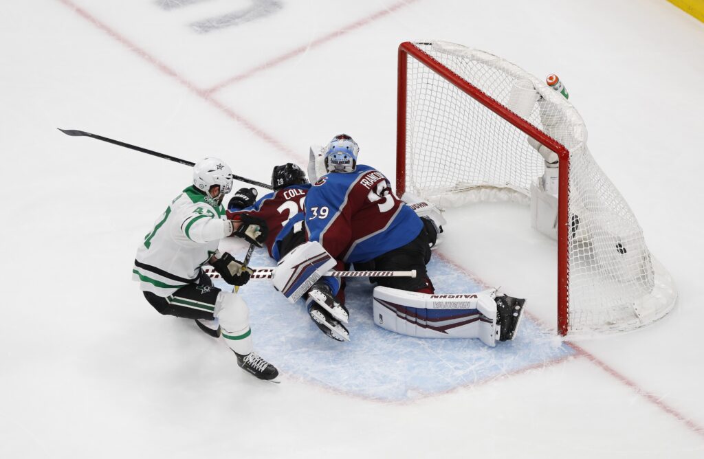 Avs/Stars Game 1 Grades: Sloppy from the start