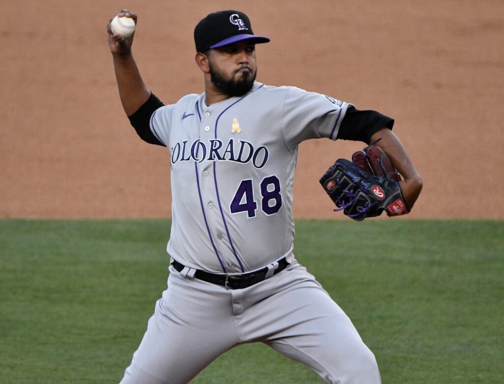 Clutch hitting in the ninth downs Dodgers as Rockies support Márquez in 5-2 win