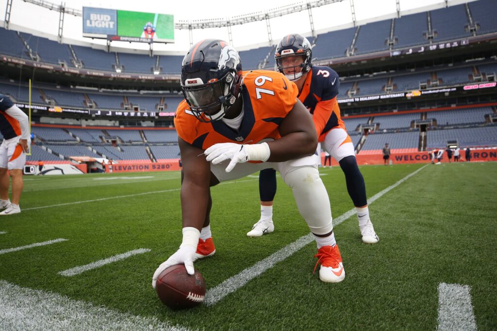 Broncos’ starting center Lloyd Cushenberry doesn’t need anyone to “hold my hand” despite being a rookie