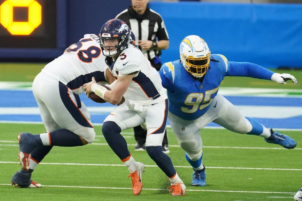 Broncos Game Grades: Growing pains create a big split between offense and defense