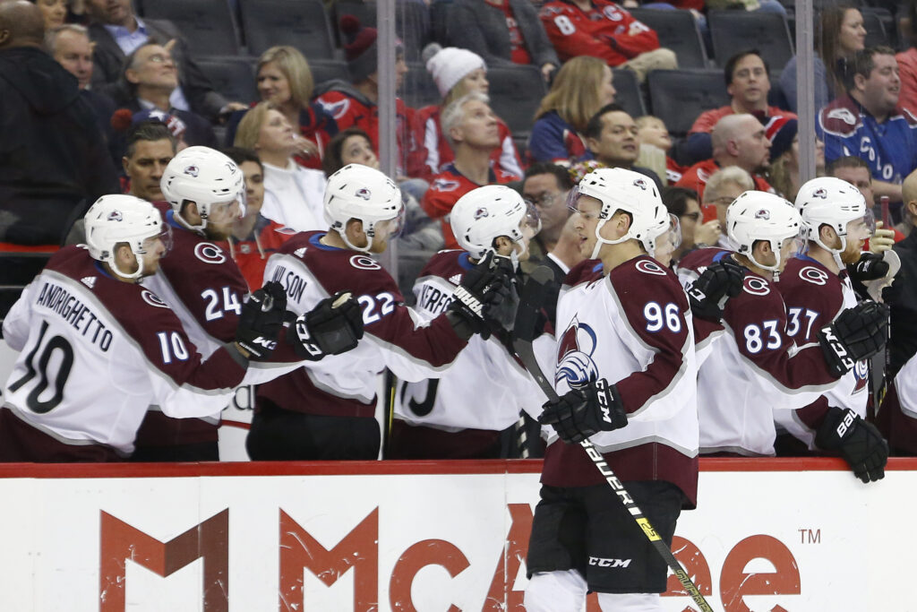 Inside the Avs’ Locker Room: Virginia practice
