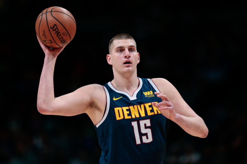 Jokic’s game winner bails Nuggets out against Mavericks