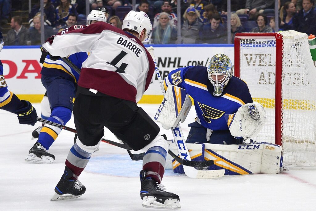 Half a loaf is better than no loaf; Avs escape St. Louis with one big point