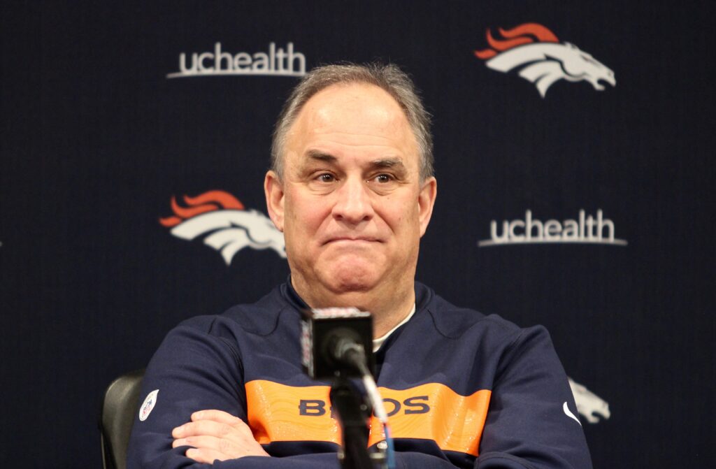 Inch by inch, Vic Fangio is already changing the Broncos’ culture