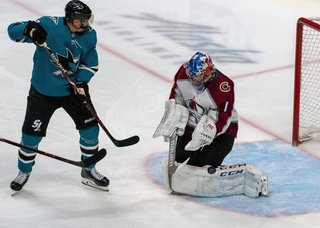 Inside the Avs’ Locker Room: Thoughts on the Flames, and pics from the Google campus