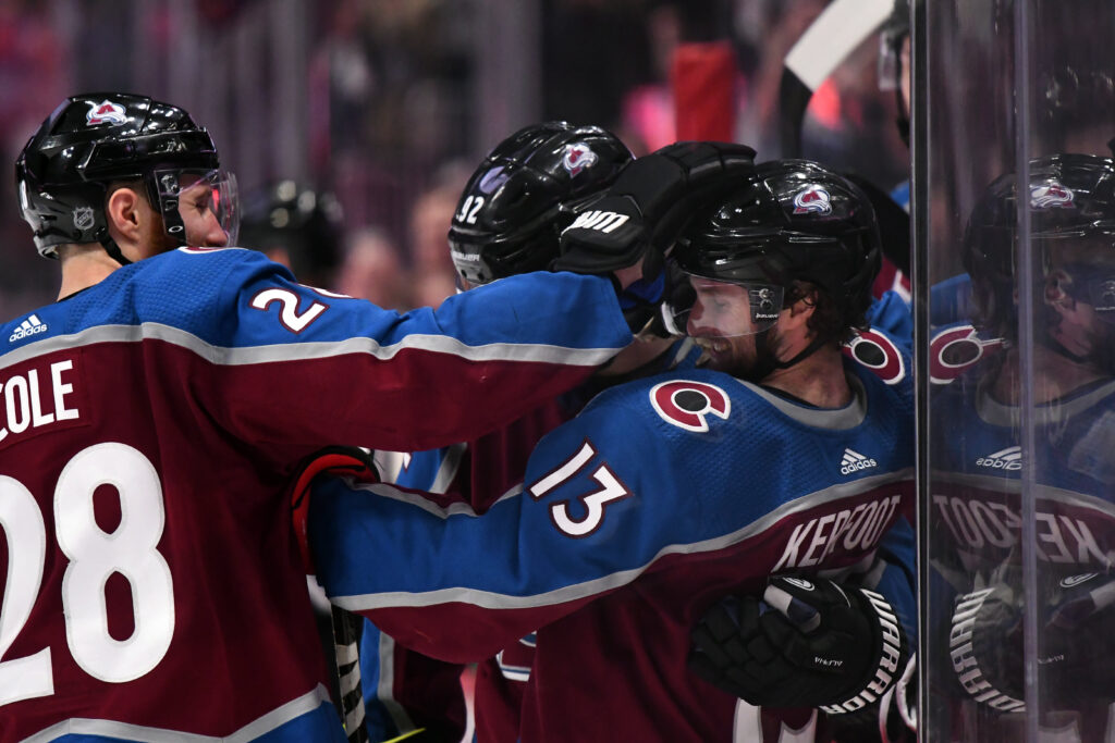 Avalanche Game 5 player grades: Flame-broiled win