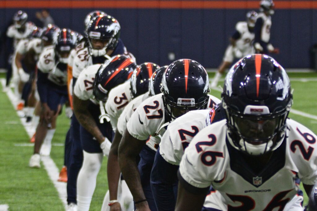 Broncos OTA Observations: The first glimpse at a smothering Vic Fangio defense