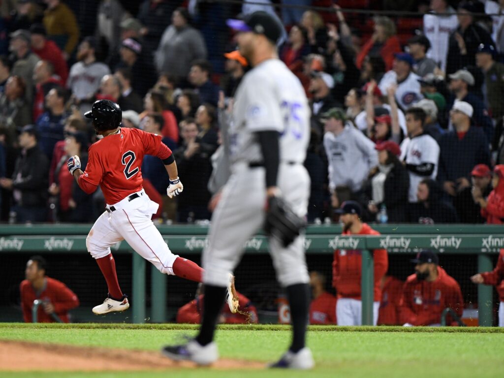 BSN Exclusive: Bettis shares lesson in two-pitch loss, overcomes for first MLB save