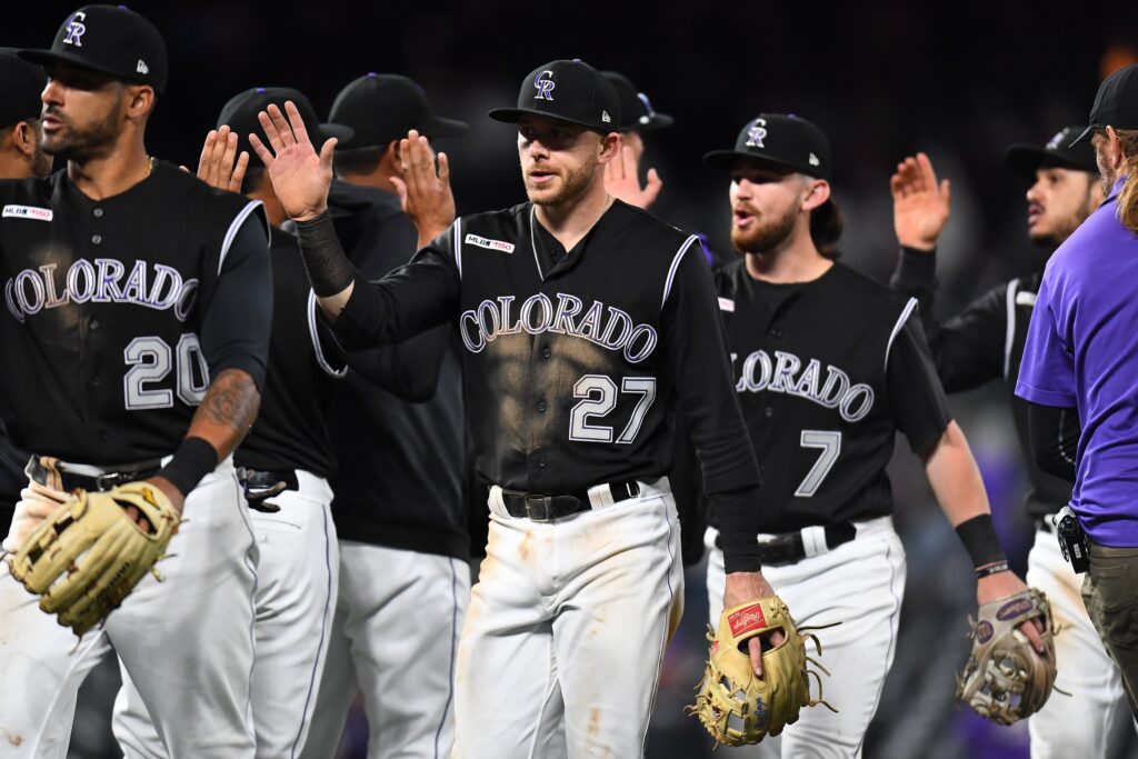 Rockies hold off D-Backs to get back to .500 with fourth straight victory