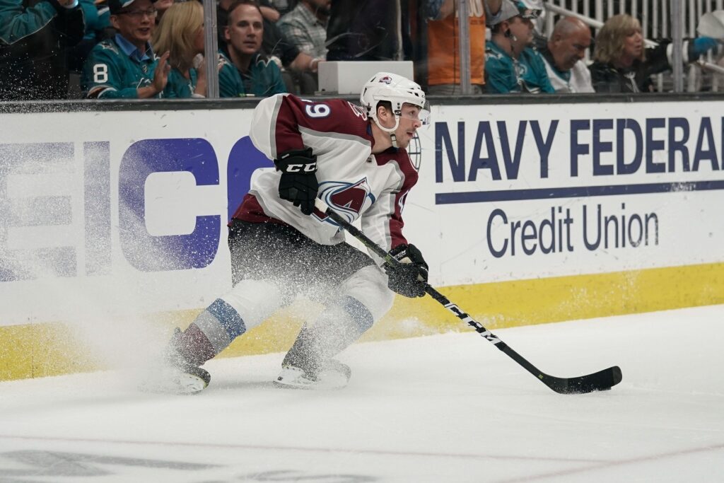 Avalanche signs Sam Girard for seven years