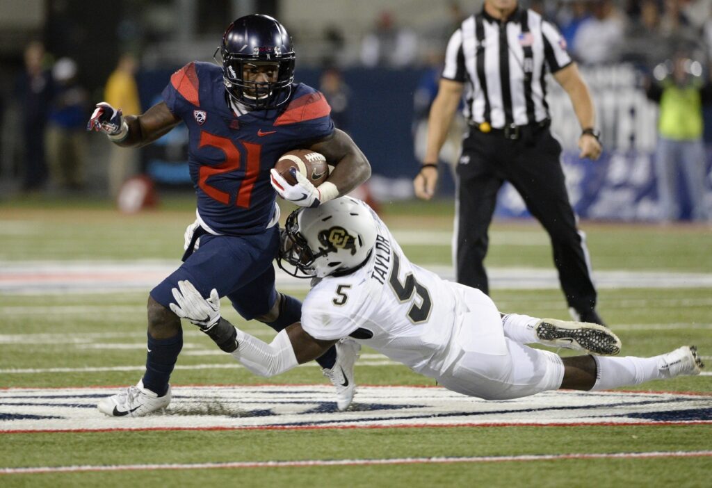 BSN Exclusive: How practicing with the safeties instead of the linebackers has improved Davion Taylor’s game