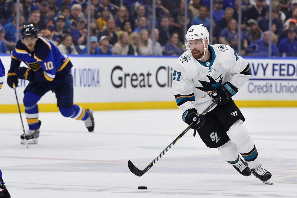 “I want to be better”: Joonas Donskoi hoping he and Avs take next step together