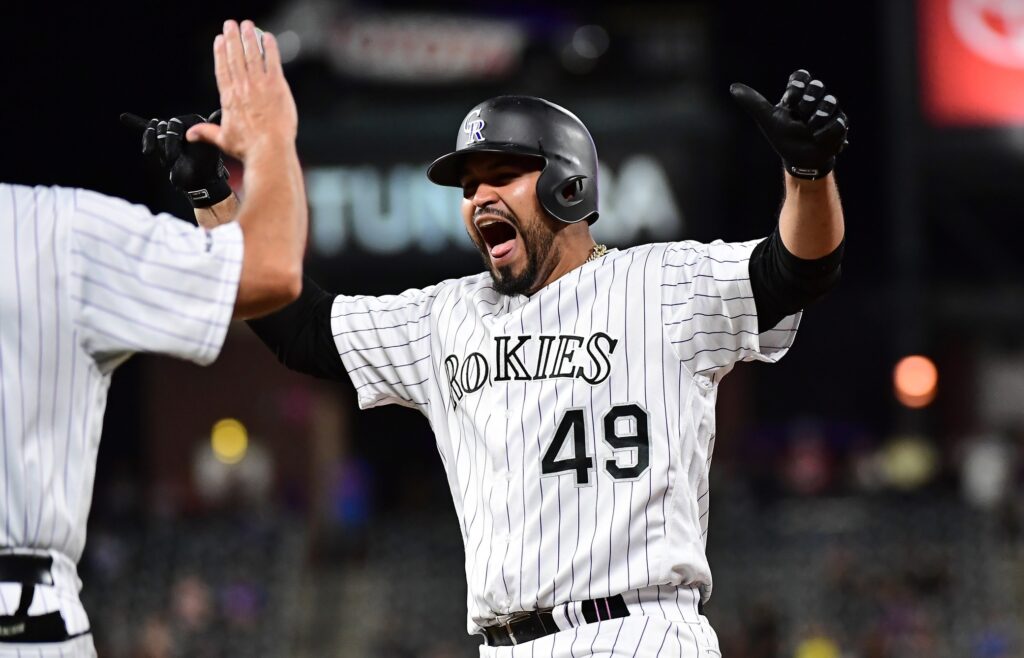 Rockies offense runs away from Mets for fourth straight win
