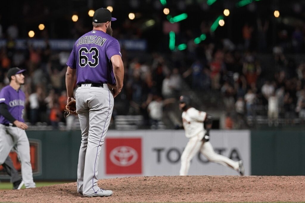 Giants beat Rockies on walk off