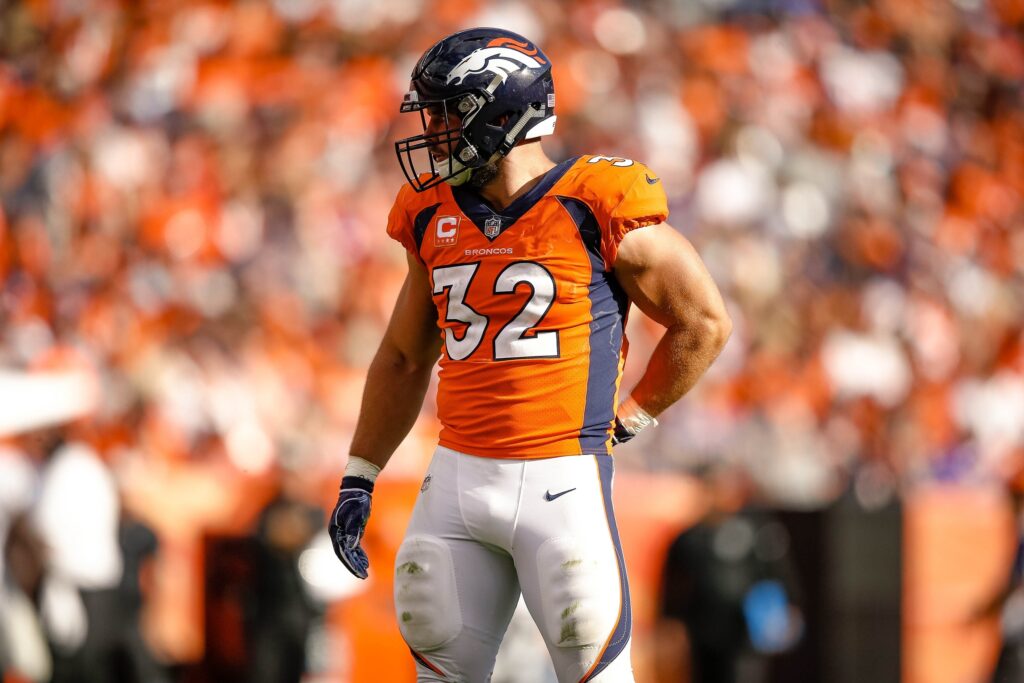 Phillip Lindsay sings the praises of the teammate he says he’s “married” to