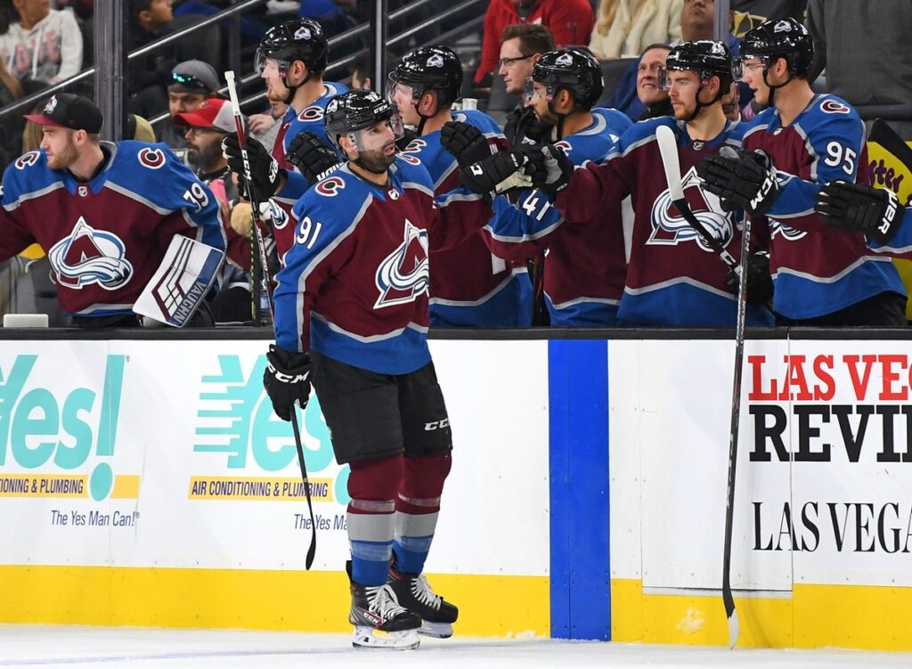 Avs usurp knighthood in destruction of Vegas