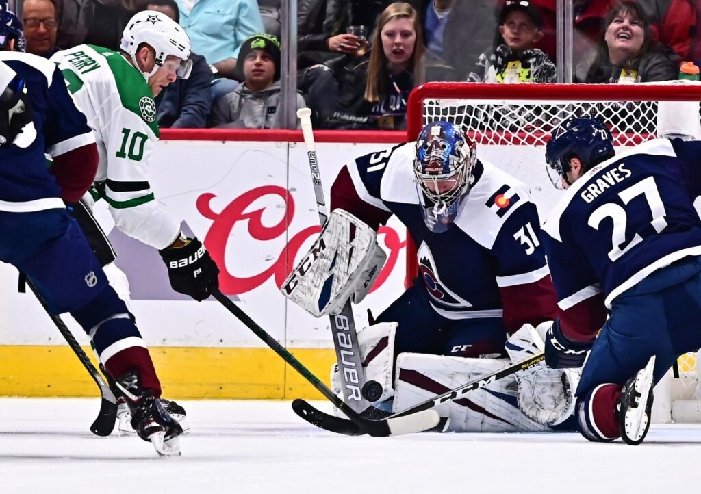 “We’re not coming out to win hockey games”: Slow start once again dooms Avalanche