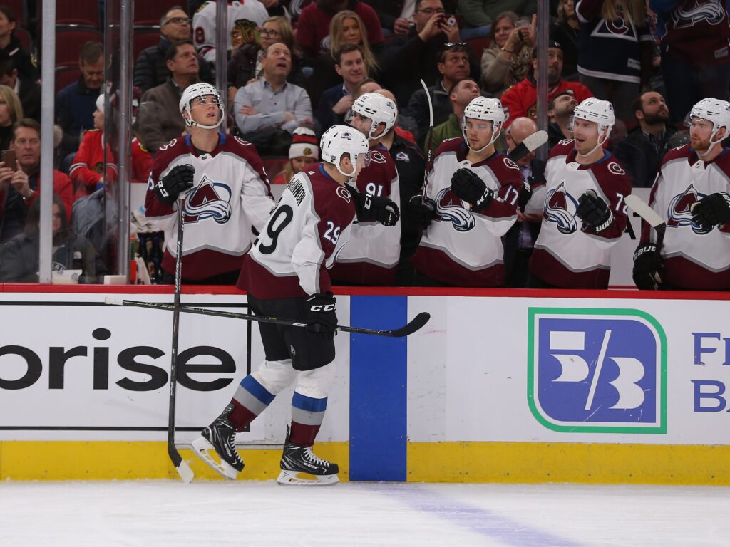 Avs Game 34 Grades: Winning in the Windy City