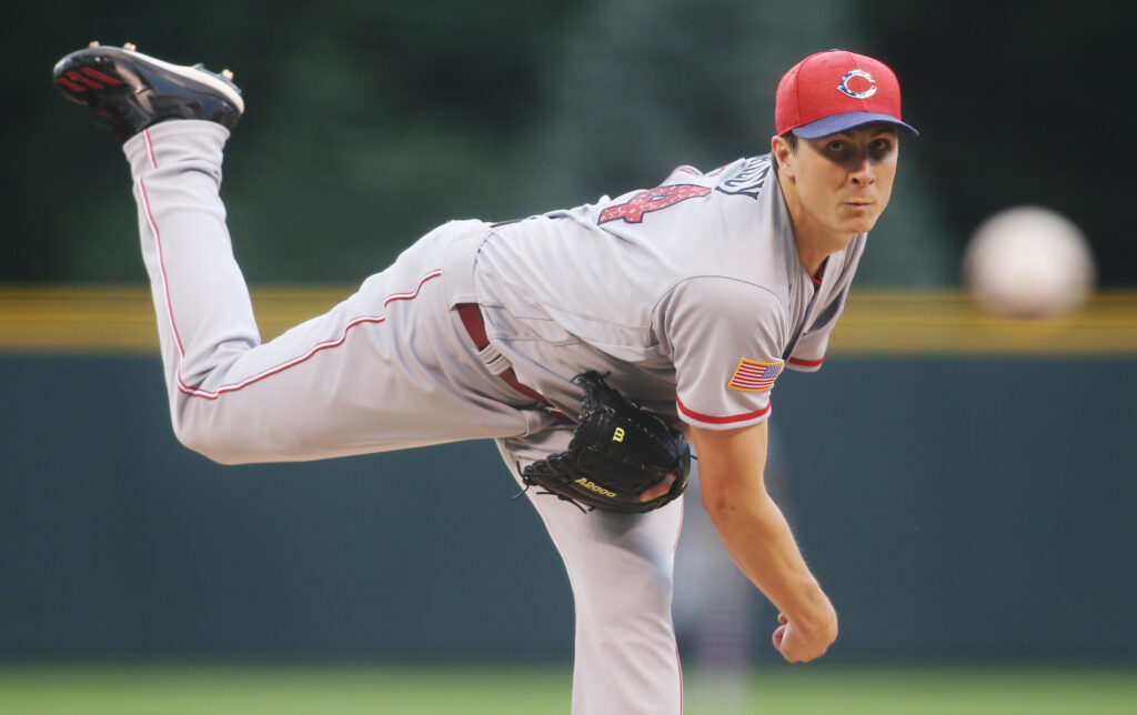 Reds whitewash Rockies, leave Colorado blue