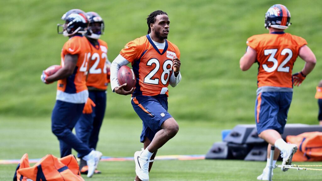 Jamaal Charles has two goals in 2017, and only one is on the football field