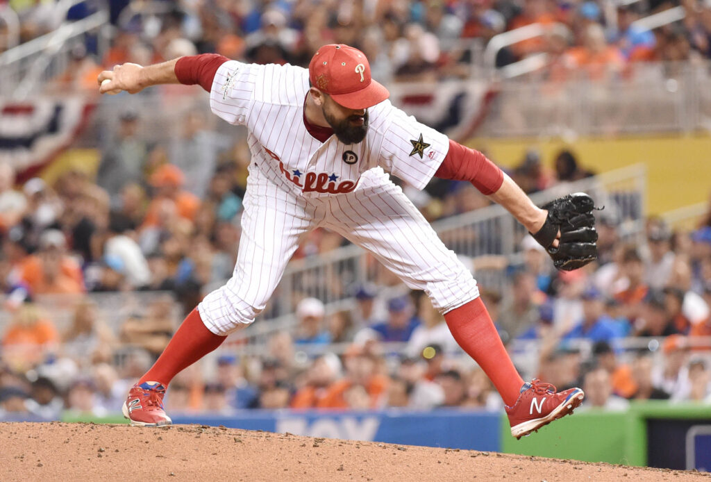 Rockies acquire All-Star reliever