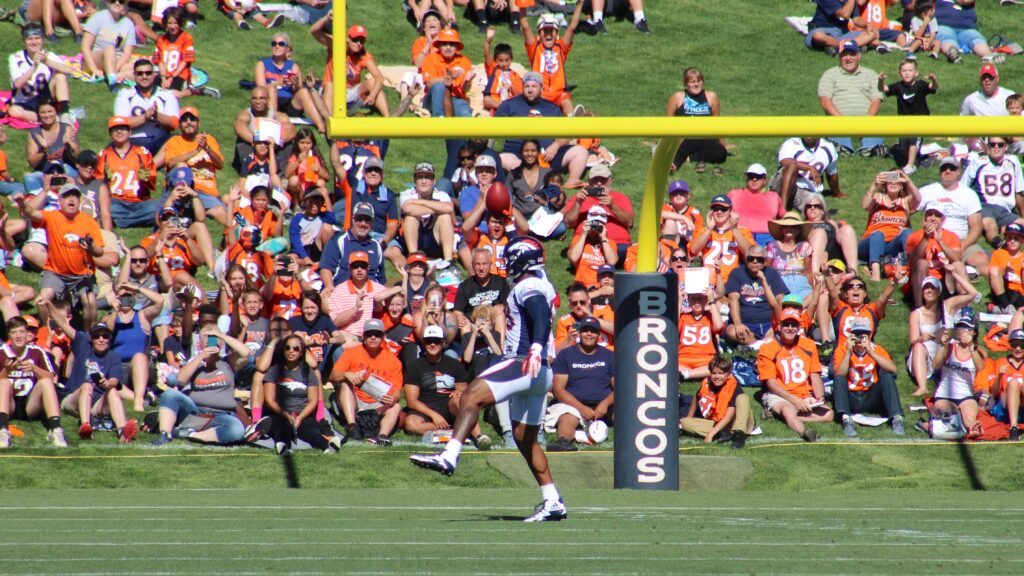 Von Miller’s leadership style showcased on first day of training camp