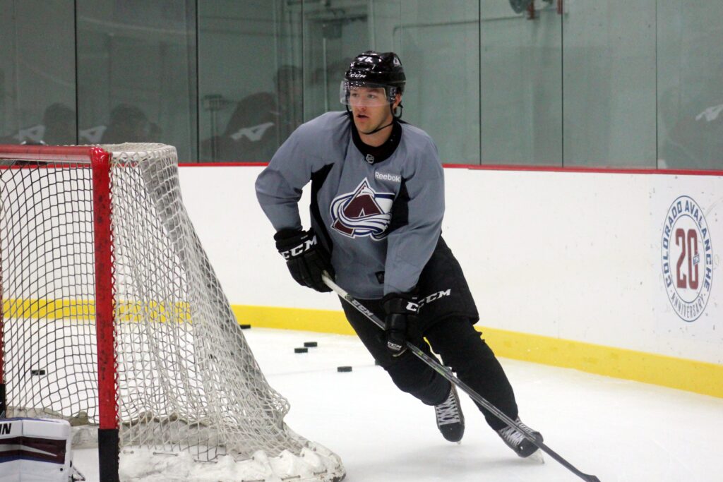 Avalanche Mailbag: Is there a danger Nikita Zadorov really could go to KHL?
