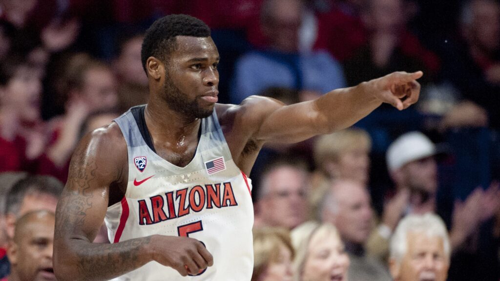 Wildcats scratch Buffaloes late surge, Colorado falls to 0-3 in conference