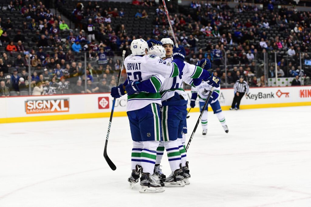 Avalanche victimized by more self-inflicted wounds in loss to Canucks