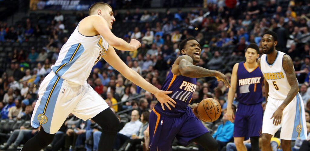 Nikola Jokic diagnosed with left hip flexor strain