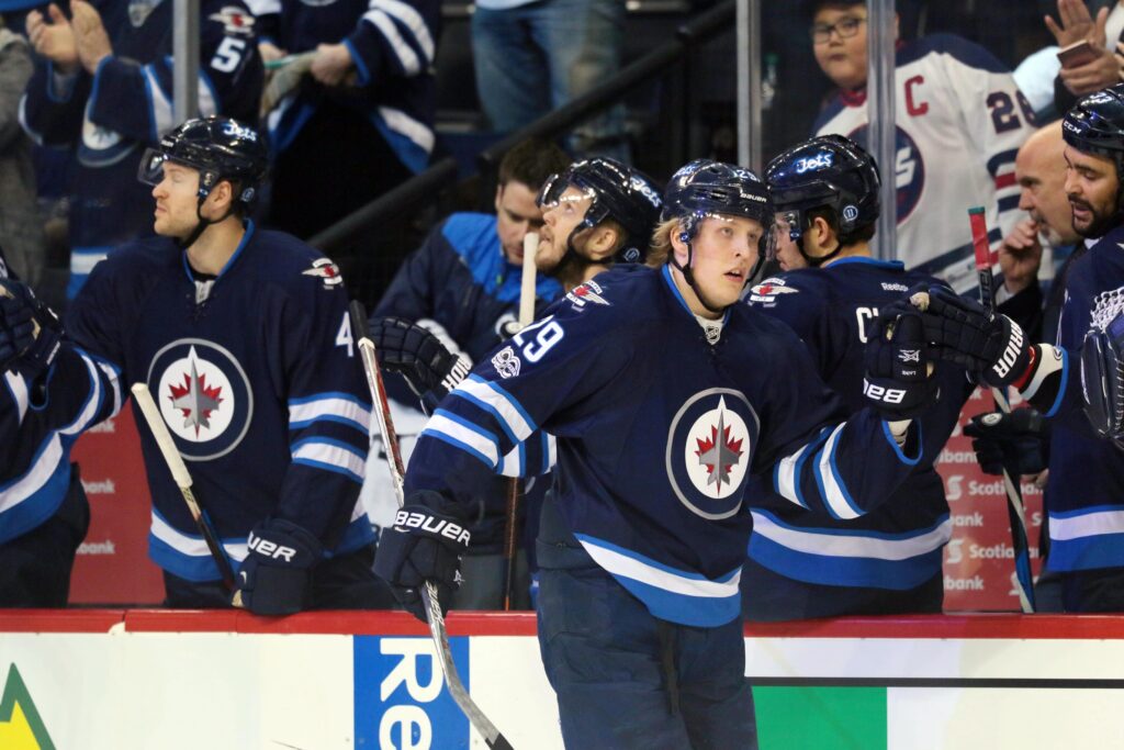 Avalanche provide zero resistance against Winnipeg in blowout loss