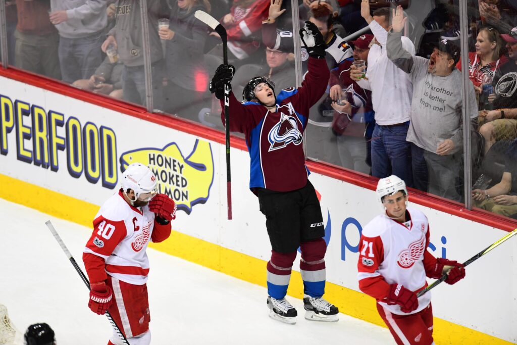 Avalanche stare down demons in victory over hated Red Wings