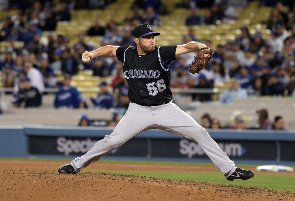 Rockies closer Greg Holland throwing fastball at pre-surgery velocity