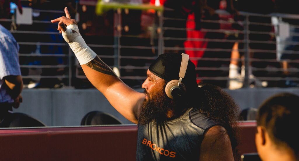 Broncos Game Grades: A tale of two lines