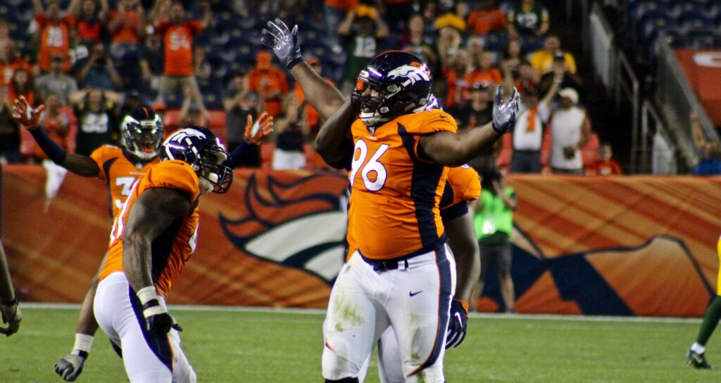 Shelby Harris’ teammates all but declare his spot on the 53-man roster