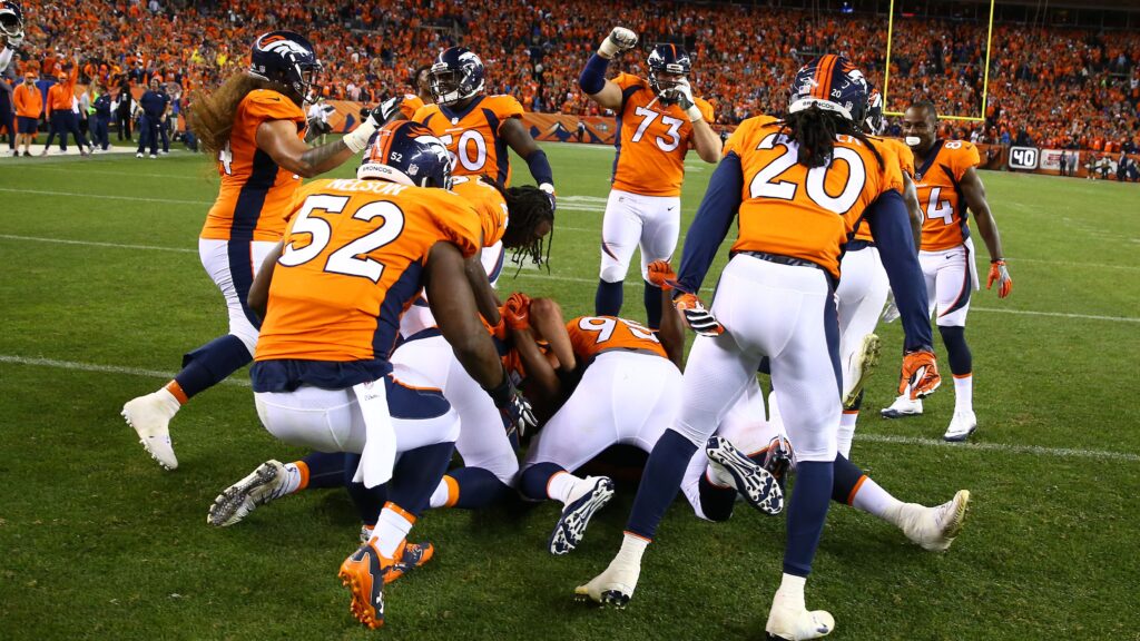 Broncos win season opener in thrilling fashion