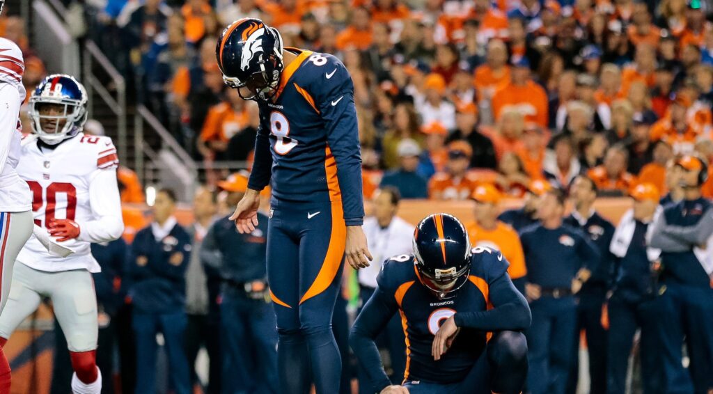 Little Giants bully Broncos