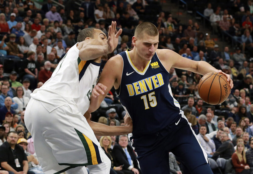 Fourth-quarter collapse dooms Denver; Nuggets fall in opener to Jazz