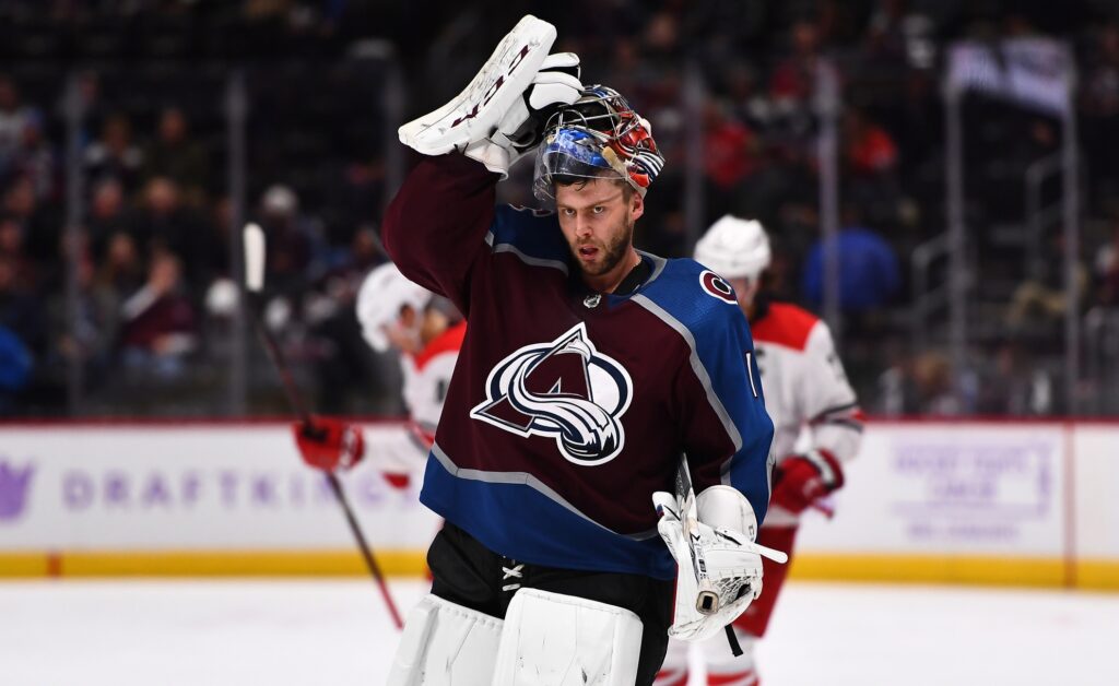 Varlamov shines in showdown of storms