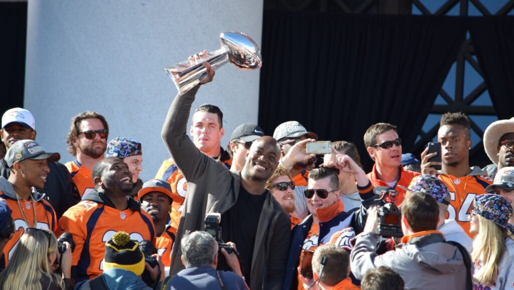 Photo gallery and videos of Broncos million-man Super Bowl parade