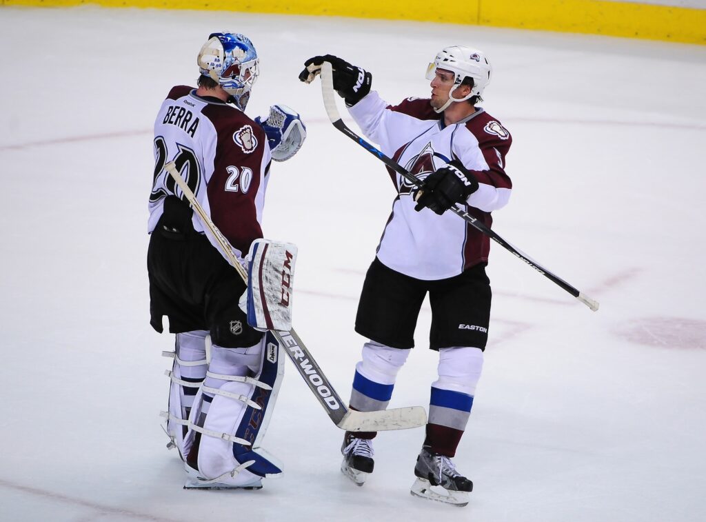 Avalanche send Nate Guenin, Reto Berra to San Antonio