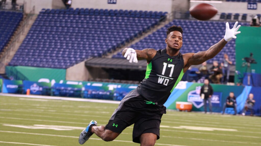 Rashard Higgins signing autographs today in Colorado