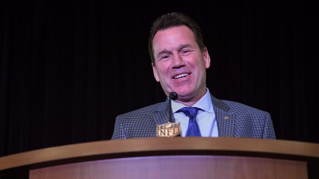 Kubiak on quarterbacks: “We’ve got some work to do. We’ve got to add to our group”