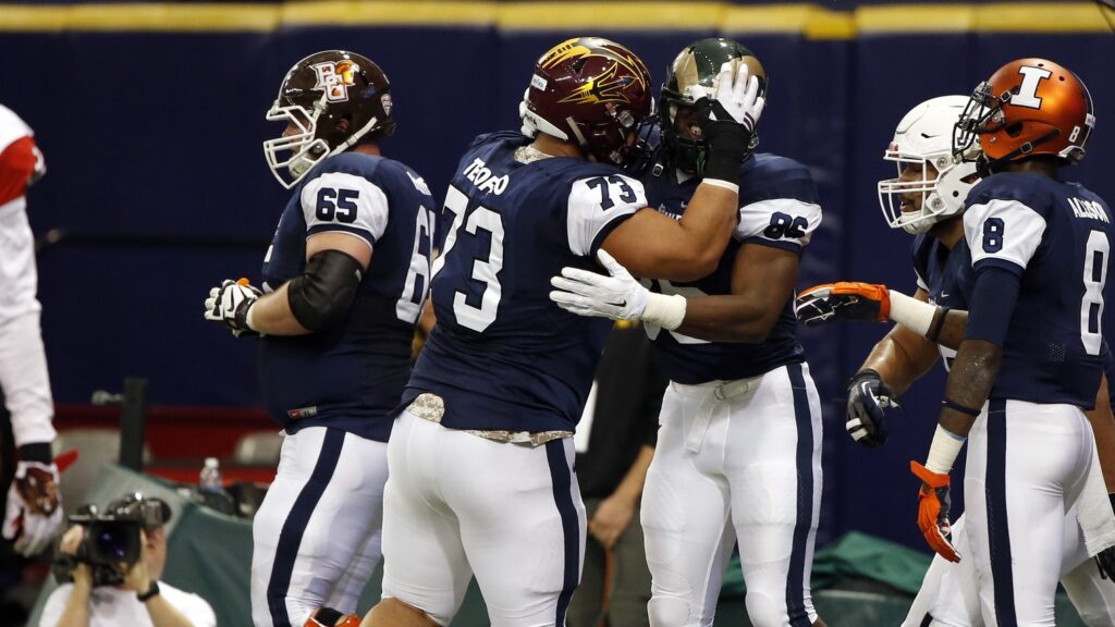 Around the Web: What Draft experts are saying about Kivon Cartwright  