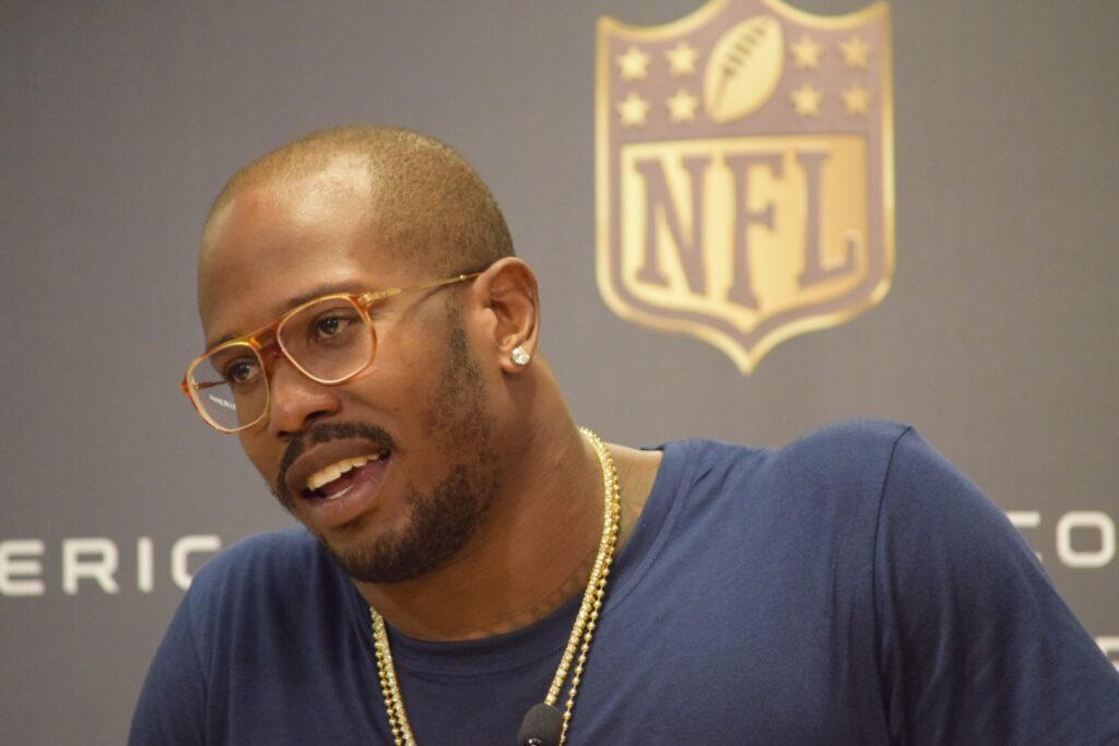 BSN Broncos Podcast: Von Miller’s contract status overshadows Broncos minicamp