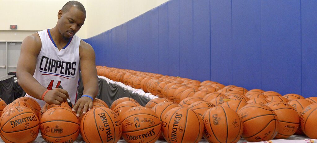 Nuggets reportedly add Chuck Hayes to coaching staff