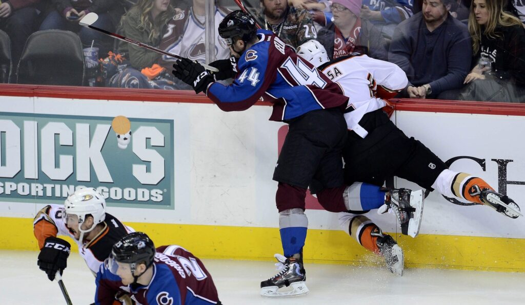BSN Avalanche Podcast: Training camp review and the future of Duncan Siemens